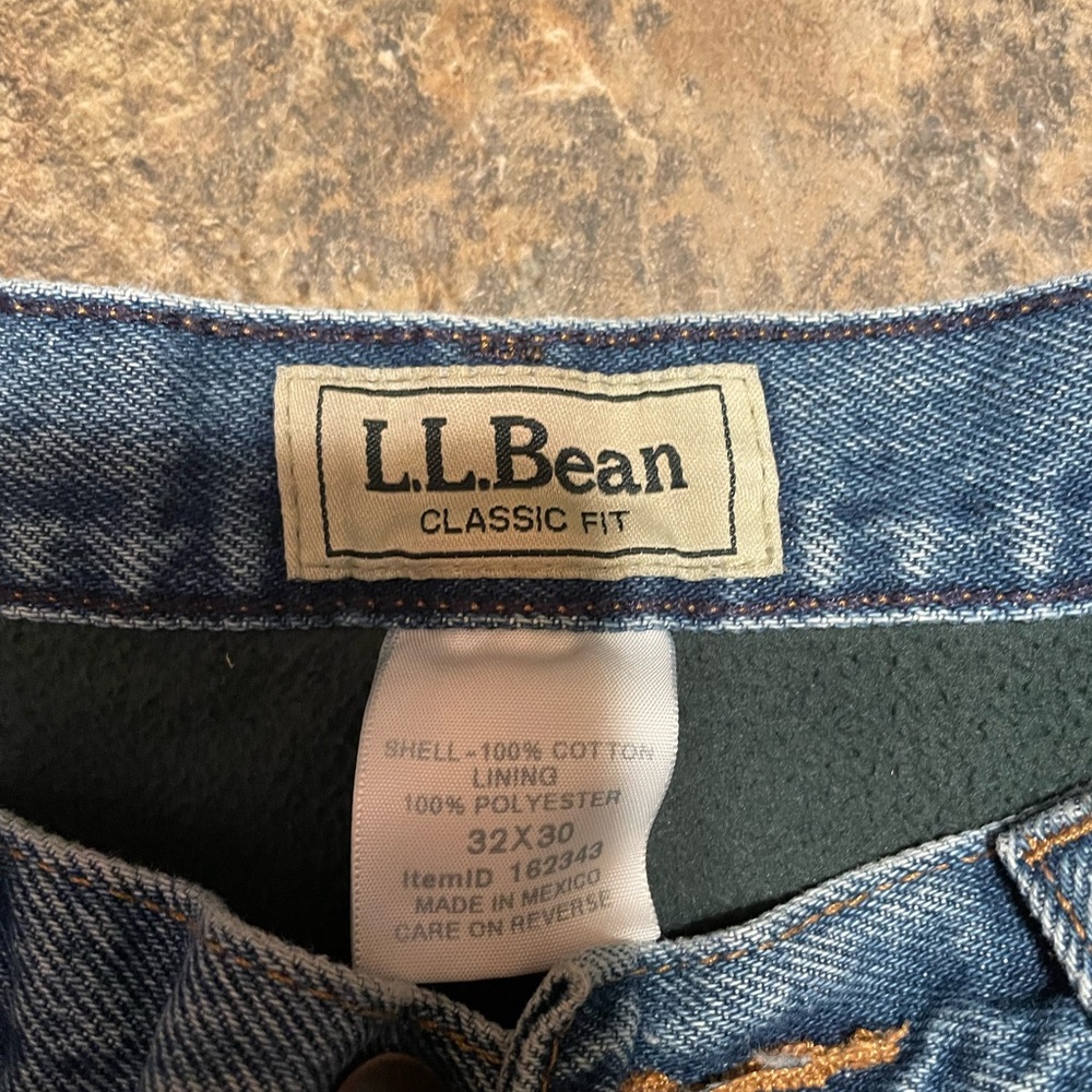 L. L. Bean Classic Fit - image 8